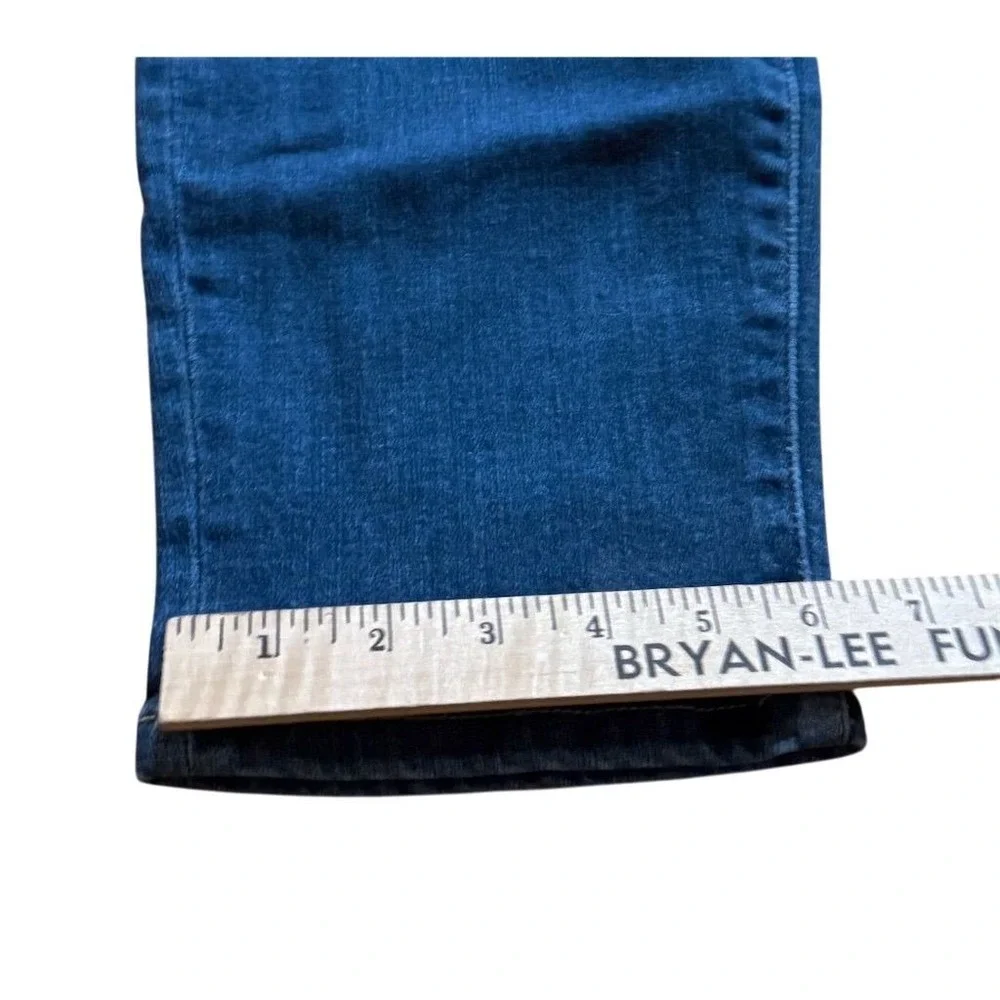 Judy Blue Women's Distressed Straight Jeans Size 9x29 Blue Medium‎ Wash denim